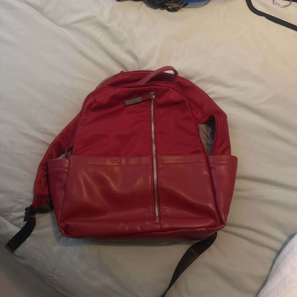 TUTILLO NY Red VEGAN Pebbled Faux Leather Sling Backpack purse 11”x 9”x 4”